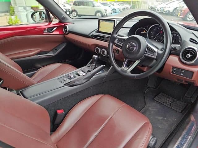 Car thumbnail 3