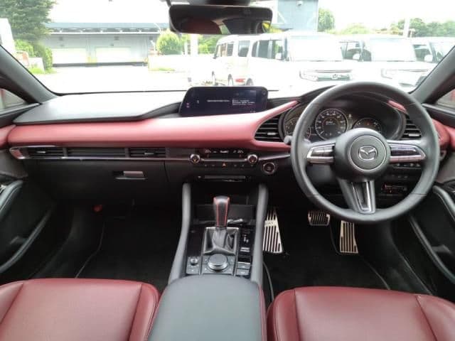 Car thumbnail 3