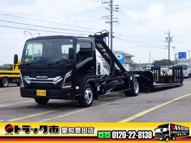 ISUZU