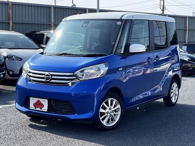 NISSAN