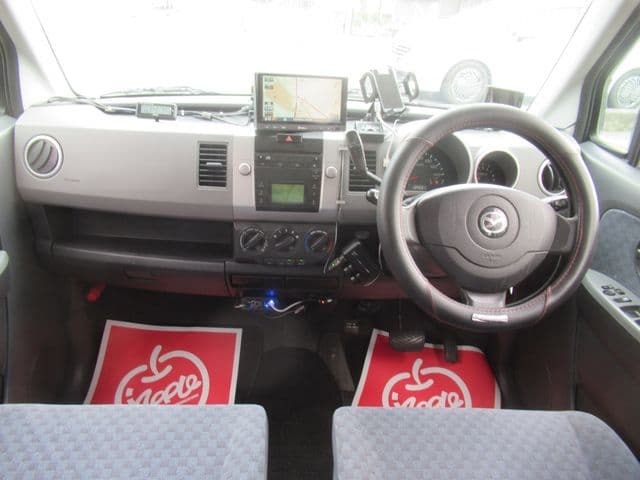 Car thumbnail 2