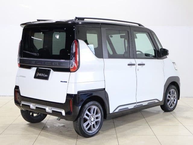 Car thumbnail 4