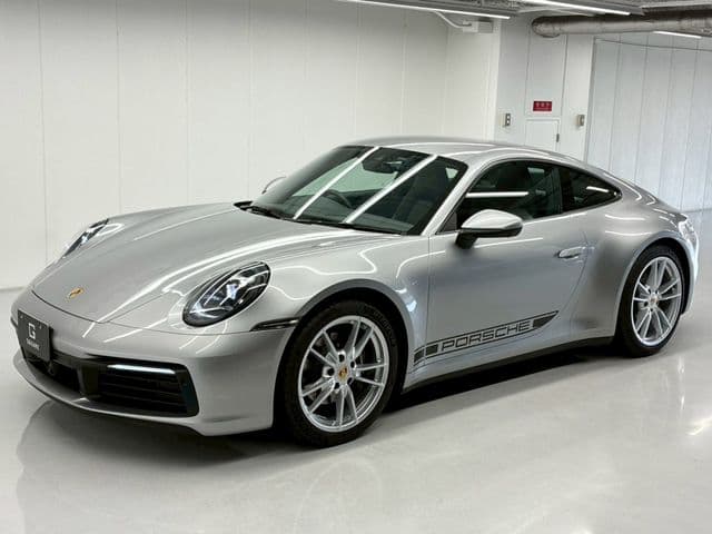 PORSCHE