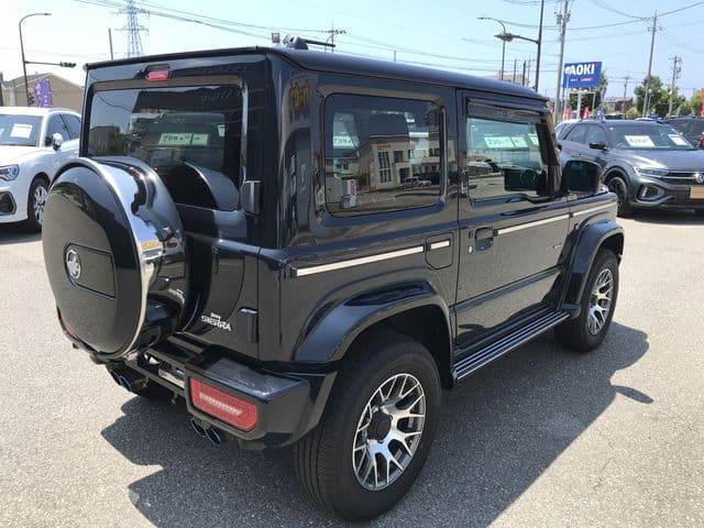 Car thumbnail 3