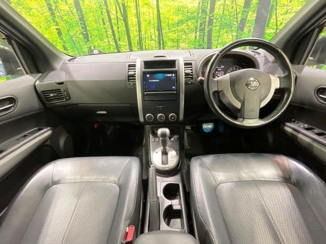 Car thumbnail 4