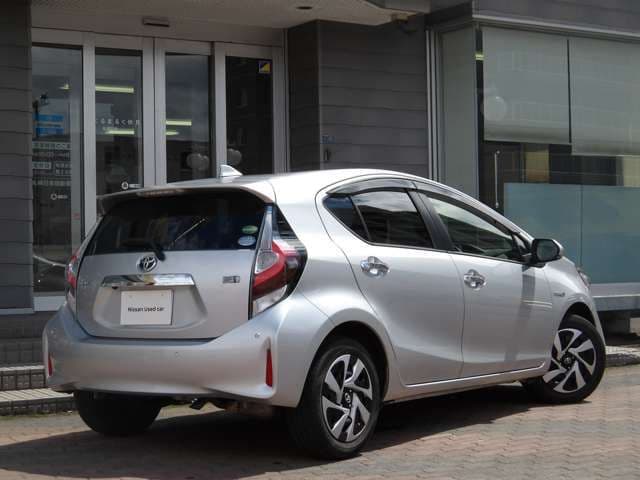 Car thumbnail 2