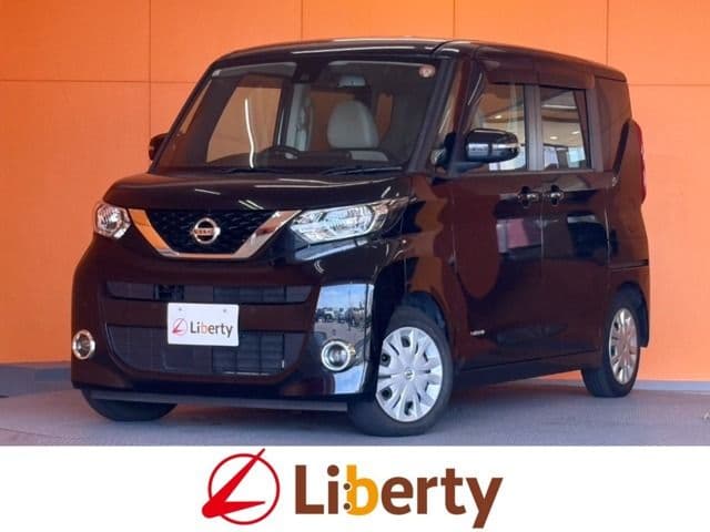 NISSAN