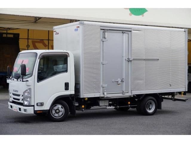 ISUZU