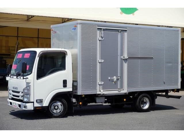 ISUZU