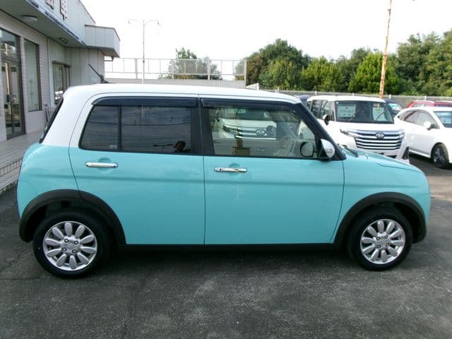 Car thumbnail 4