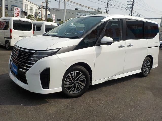 NISSAN