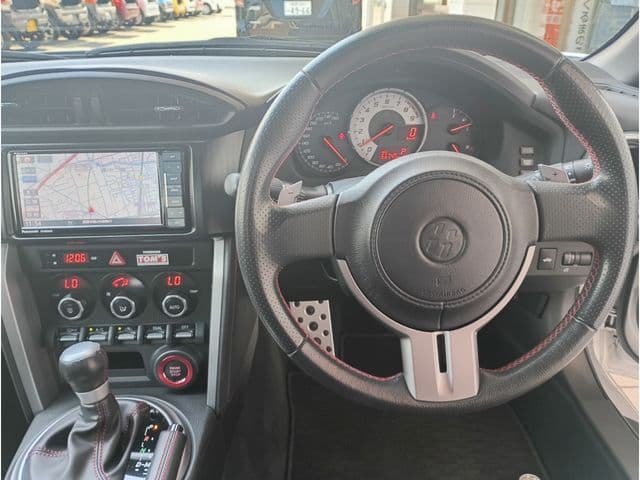 Car thumbnail 2