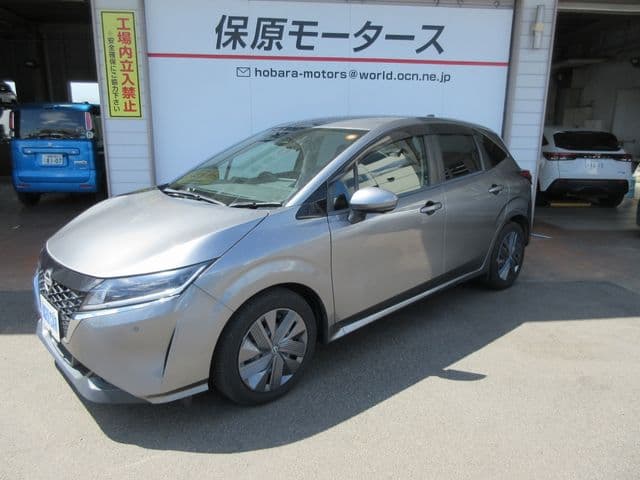 NISSAN