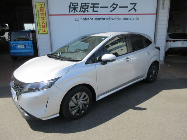 NISSAN