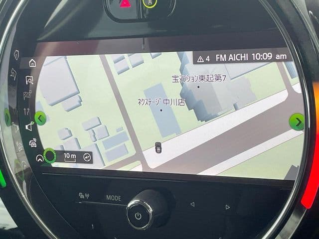 Car thumbnail 4