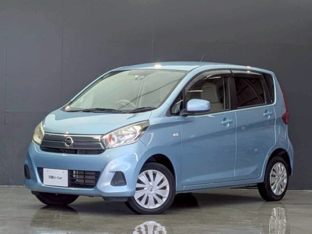 NISSAN
