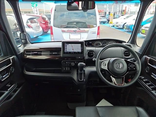 Car thumbnail 3