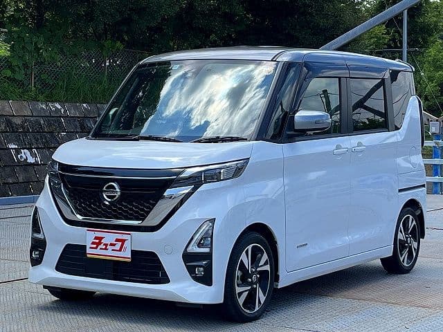 NISSAN