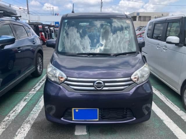 NISSAN