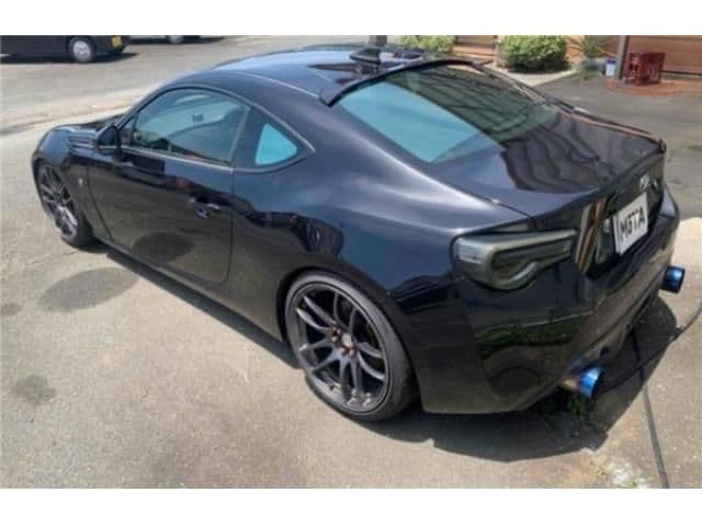 Car thumbnail 4