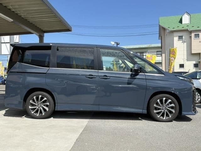 Car thumbnail 4