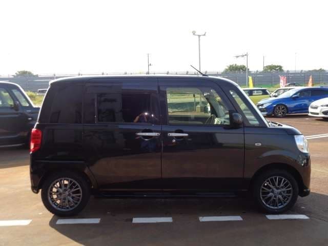Car thumbnail 3