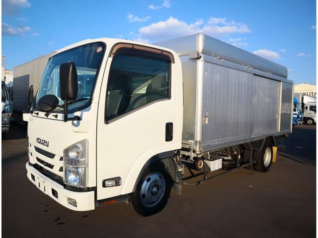 ISUZU