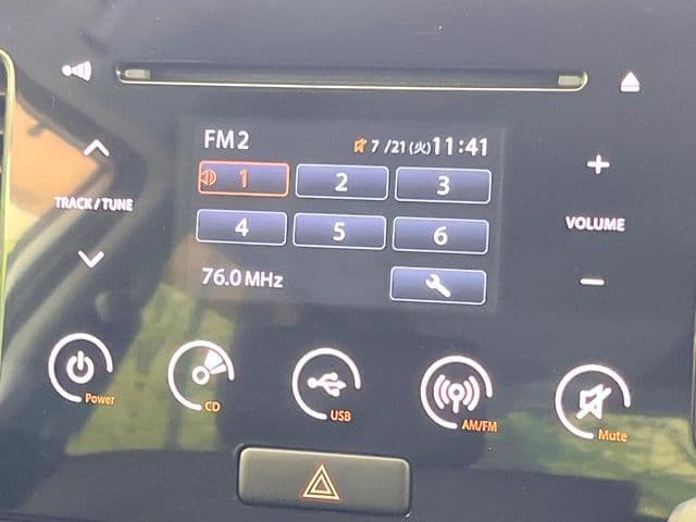 Car thumbnail 3