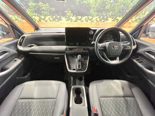 Car thumbnail 2