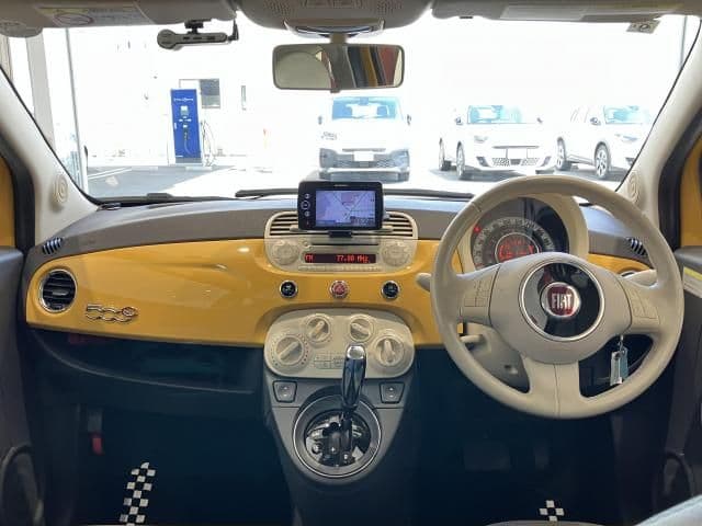 Car thumbnail 4