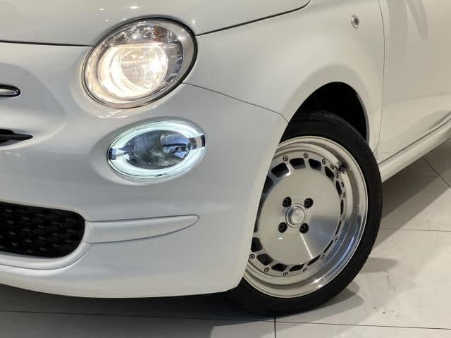 Car thumbnail 3