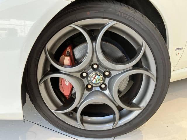 Car thumbnail 4