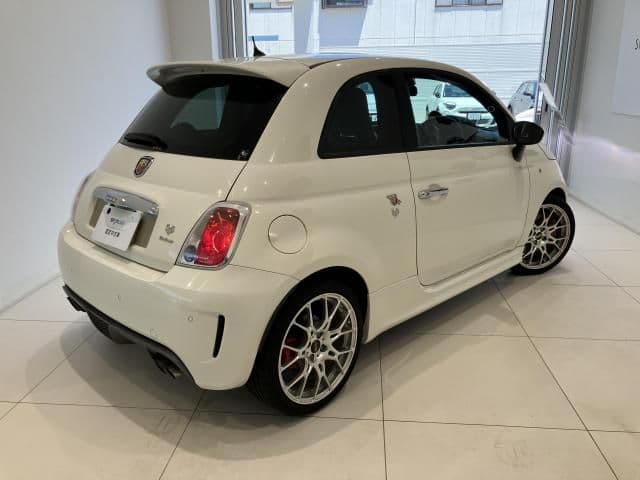 Car thumbnail 2