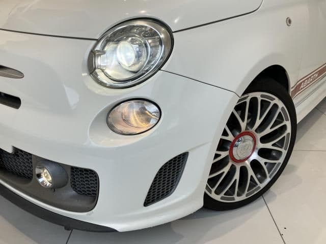 Car thumbnail 3