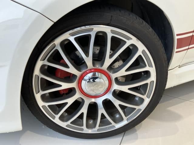 Car thumbnail 4