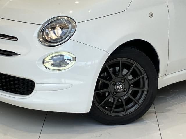 Car thumbnail 3