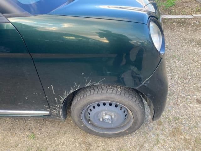 Car thumbnail 3