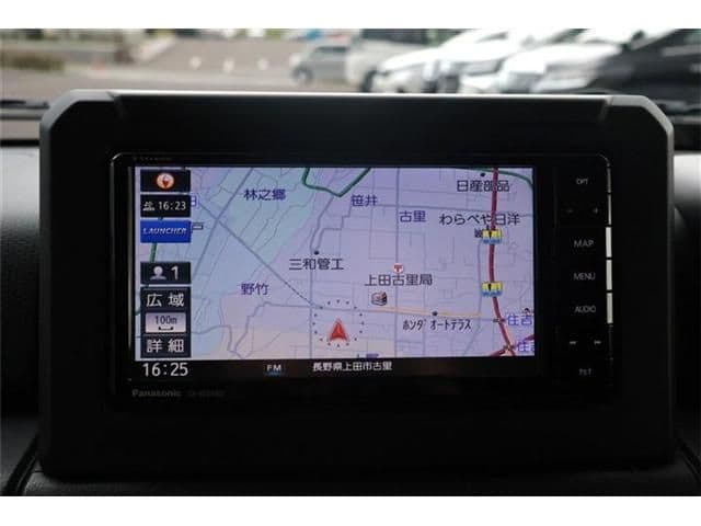 Car thumbnail 3