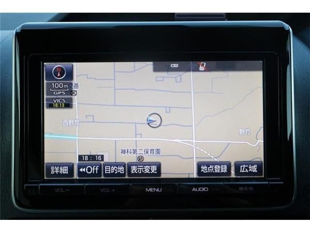 Car thumbnail 3