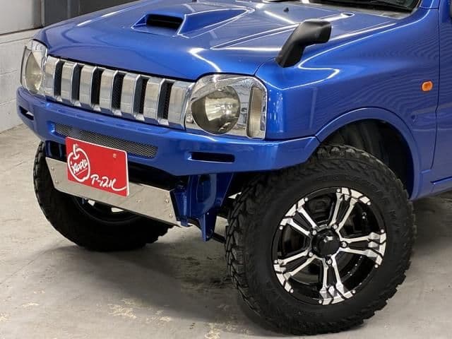 Car thumbnail 3