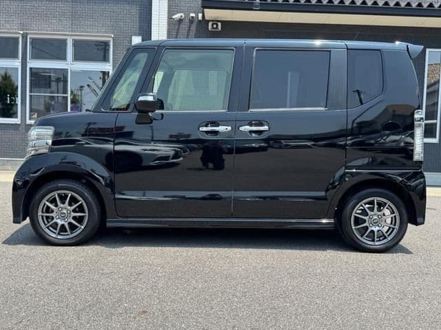 Car thumbnail 4