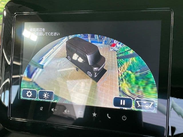 Car thumbnail 4