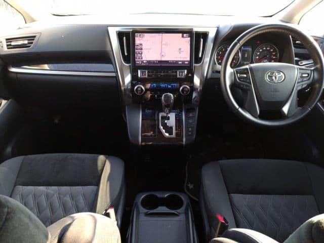 Car thumbnail 3