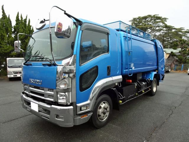 ISUZU