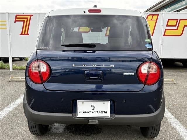 Car thumbnail 4