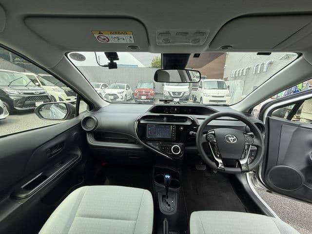 Car thumbnail 3