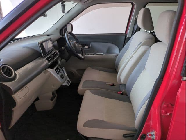 Car thumbnail 4