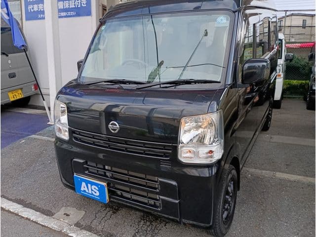 NISSAN