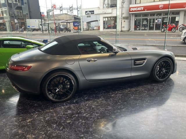 Car thumbnail 3