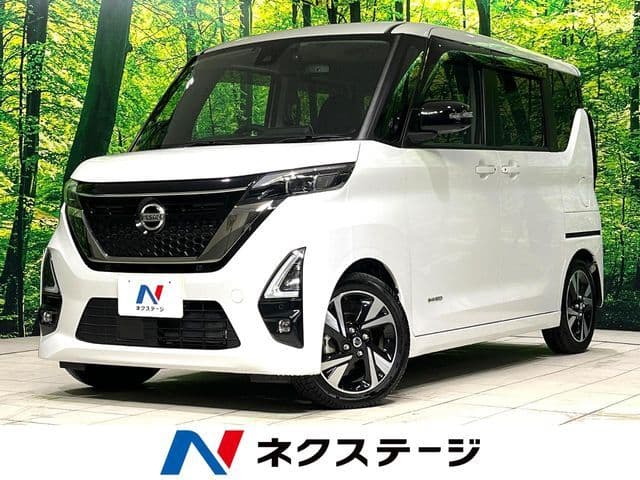 NISSAN